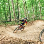 Mountainbiken, Puppenmöbel-Ausstellung und Kartfahren