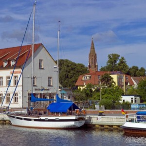 Ueckermünde: Idyllische Altstadt am Stettiner Haff