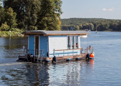 Einfaches Hausboot