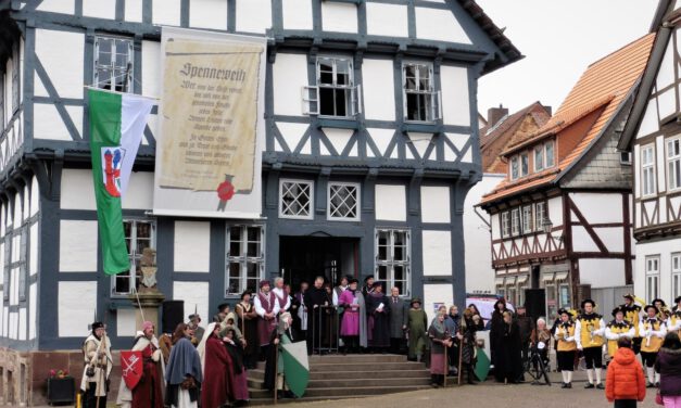Historische Stadt Uslar lädt zur beliebten Spenneweih